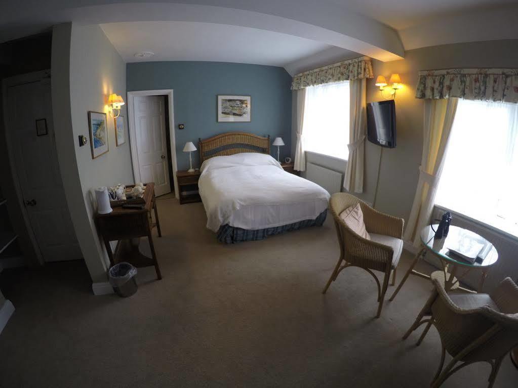 The Rising Sun Hotel Saint Mawes Bagian luar foto